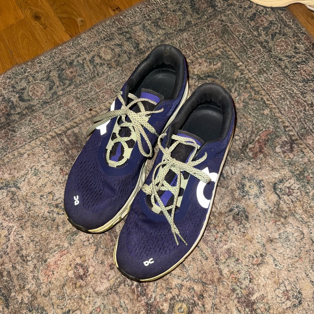 ONCLOUD BEATERS